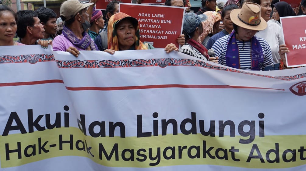 Banner "Anerkennung und Schutz der Indigenenrechte"